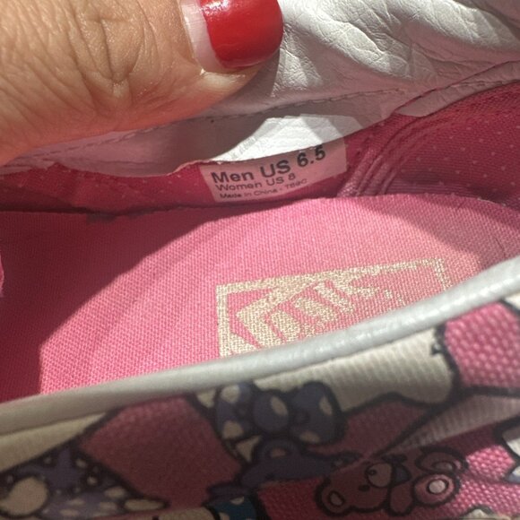 Vans Hello Kitty Sanrio Men's Size 6.5 Women's Size 8 US pink Slip On Shoes - Picture 10 of 11